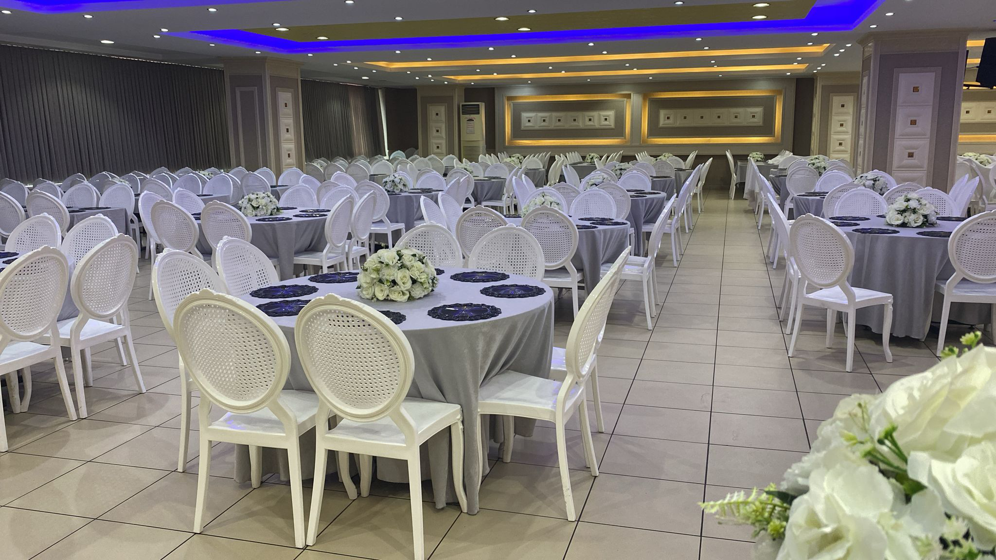 EKOL Balo Davet Salonları şık davet alanı